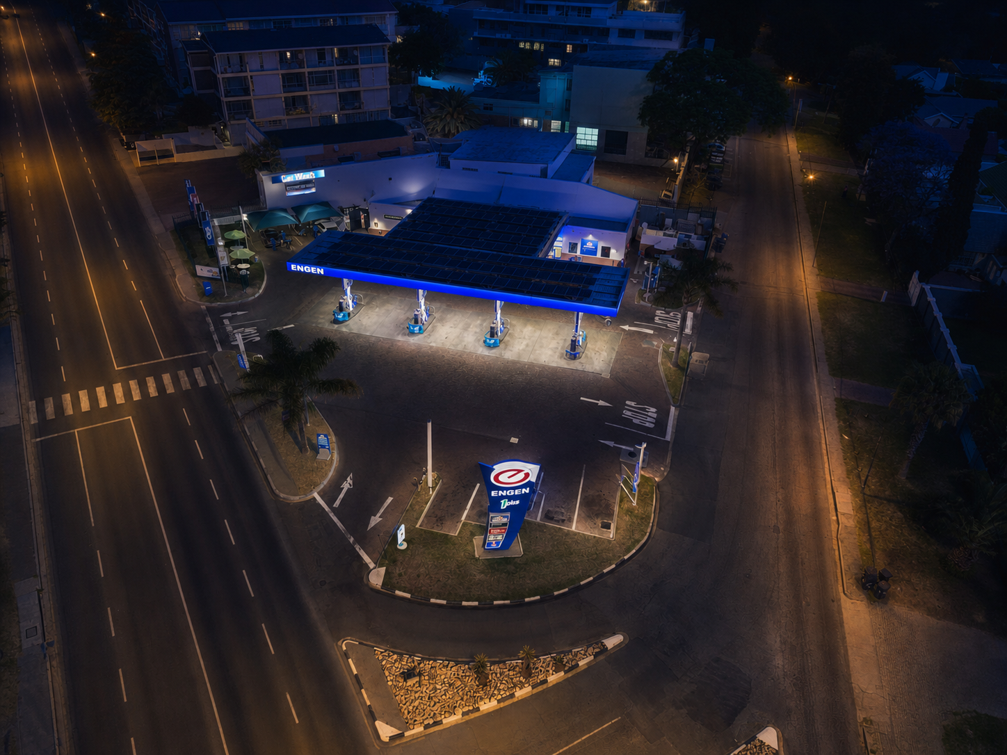 Engen Conrad Blairgowrie station at night